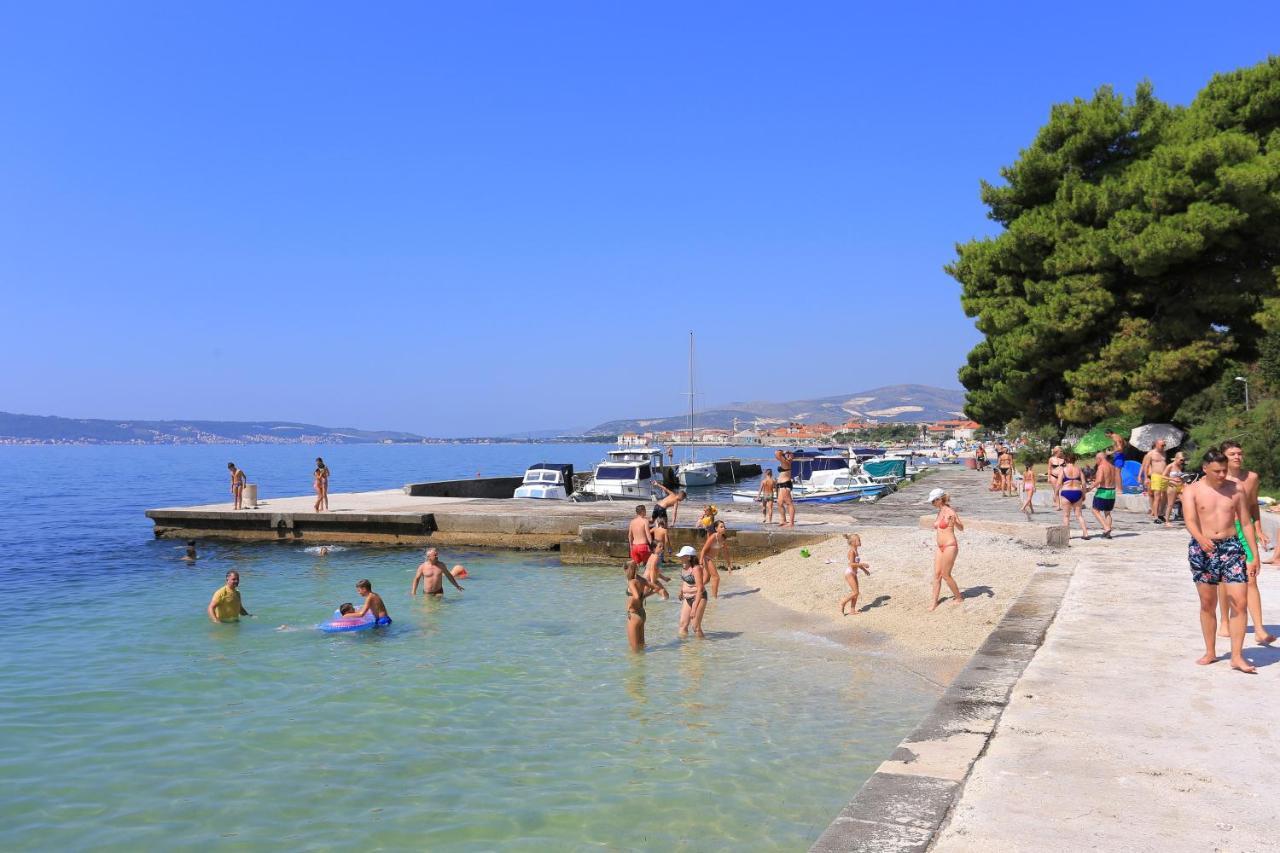 Apartments With A Parking Space Kastel Luksic, Kastela - 22071 外观 照片