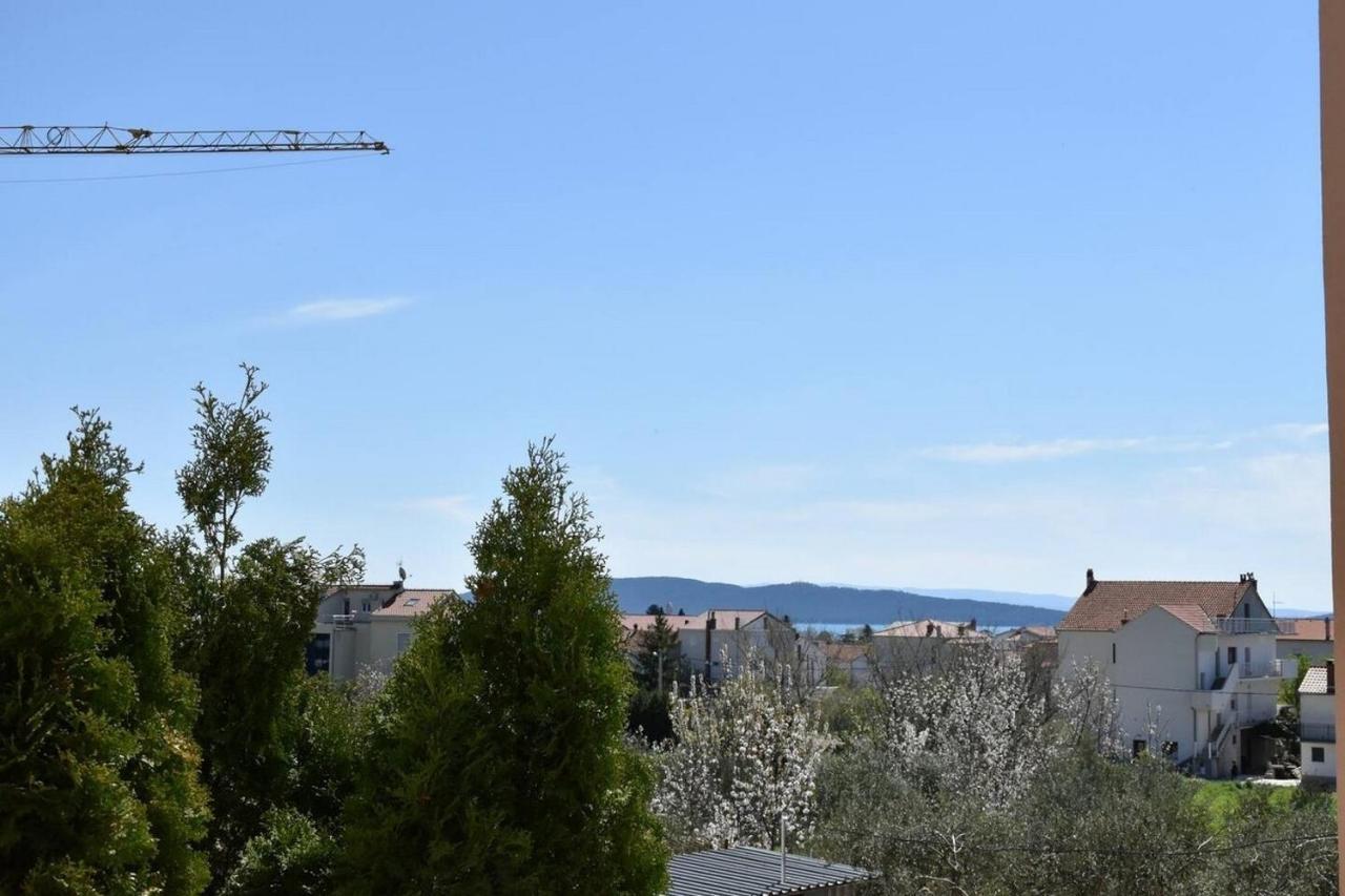 Apartments With A Parking Space Kastel Luksic, Kastela - 22071 外观 照片